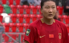 0-0！中国女足U20发挥低迷，2次空门不进，对方门将“身材肥胖”
